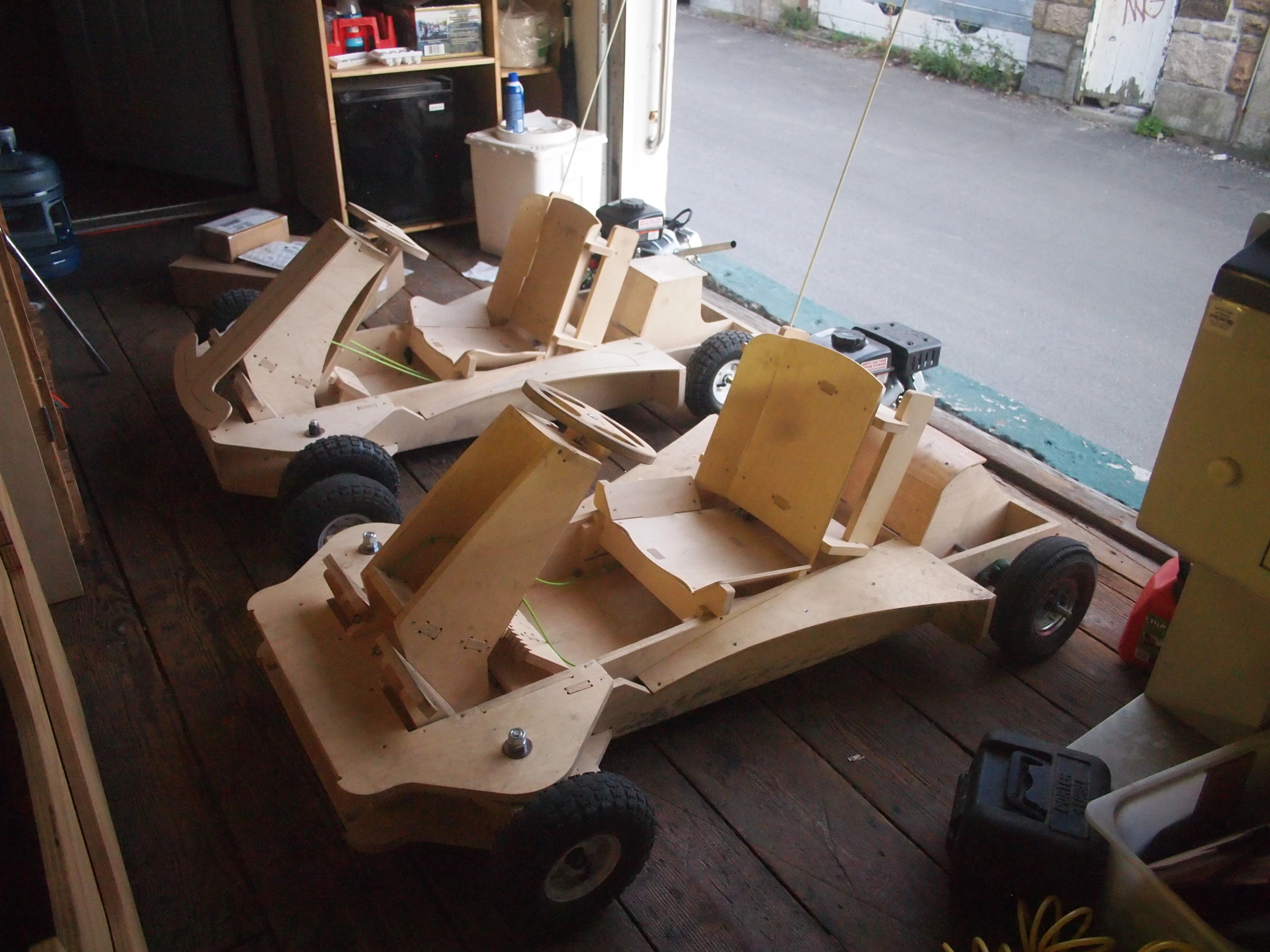 A company rep told Gizmag that the more powerful engine should provide a nippy ride for users weighing up to 113 kg (250 lb)