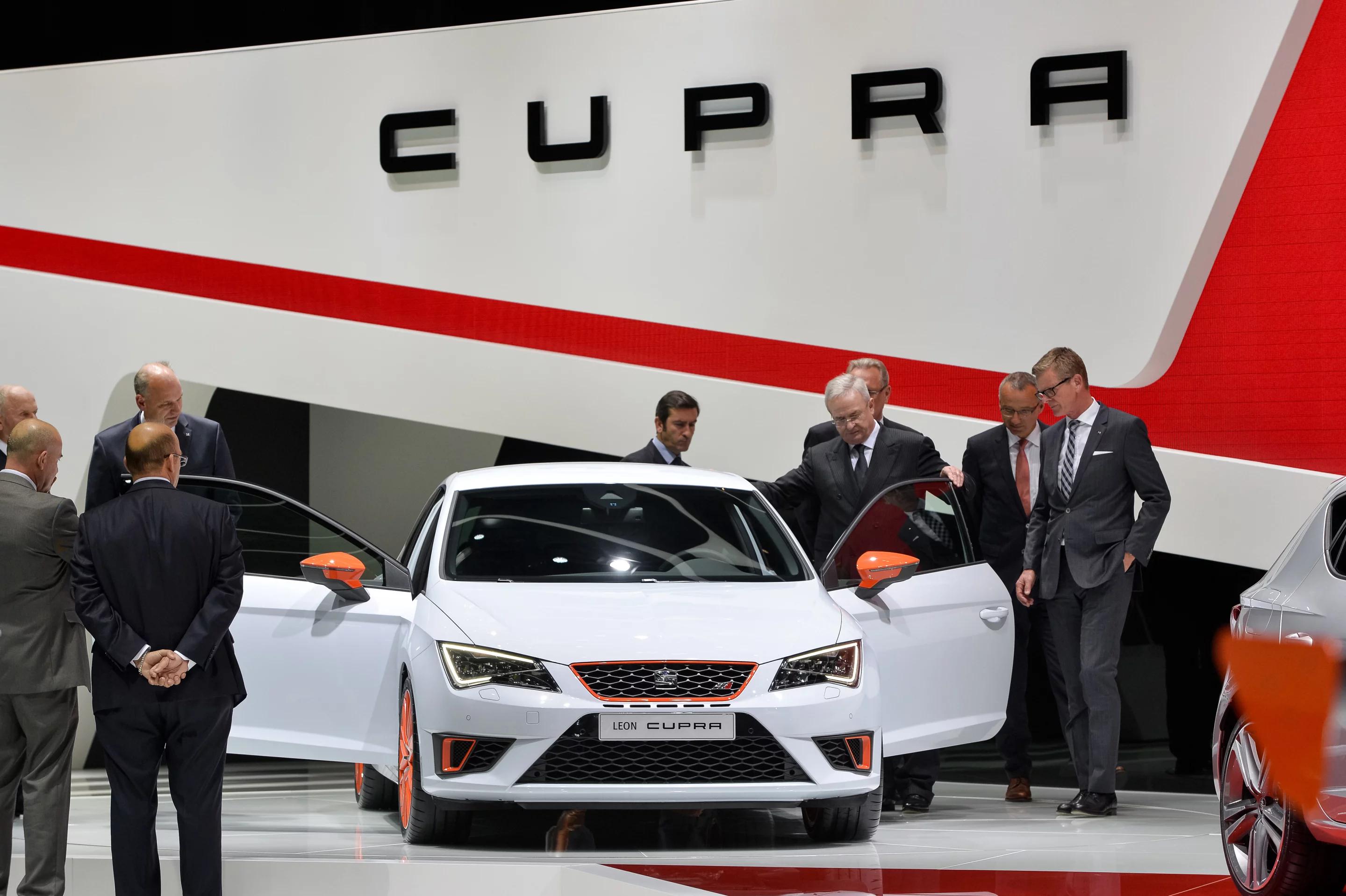 To help you put the Cupra's performance in perspective, consider that it’s not all that far behind the very fastest roadgoing motorcycles such as Kawasaki’s ZX10-R, Aprilia’s RSV4 and BMW’s S1000RR, bikes with more than double the power-to-weight ratio and more performance than all but a dozen or so of Gizmag's four million readers a month know what to do with.