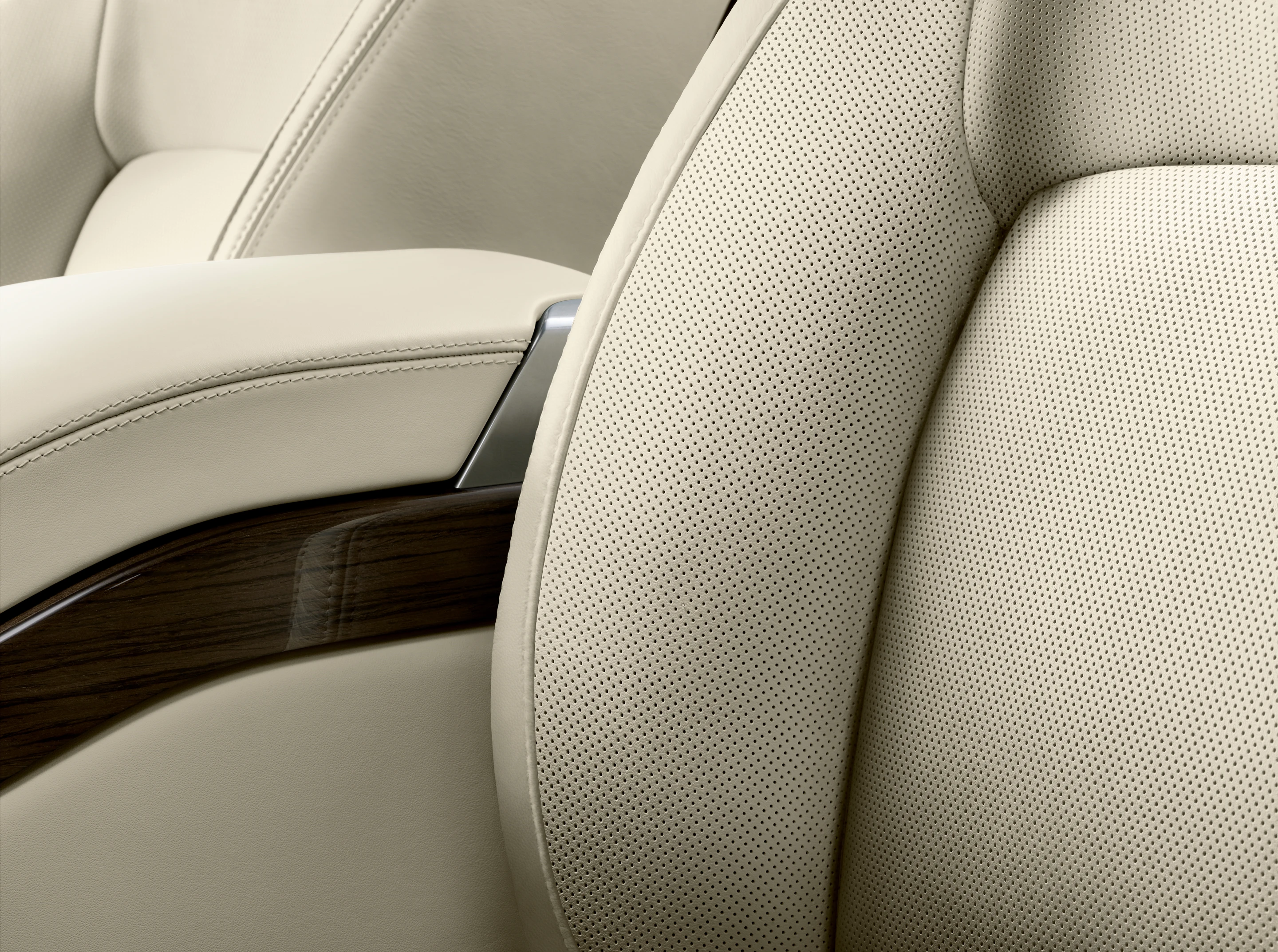 Interior detail of the Range Rover P400e plug-in hybrid