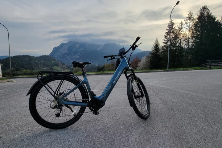 The UrbanGlide commuter ebike comes with a 70-mile battery and 500-W motor for pedal-assist up to 20 mph