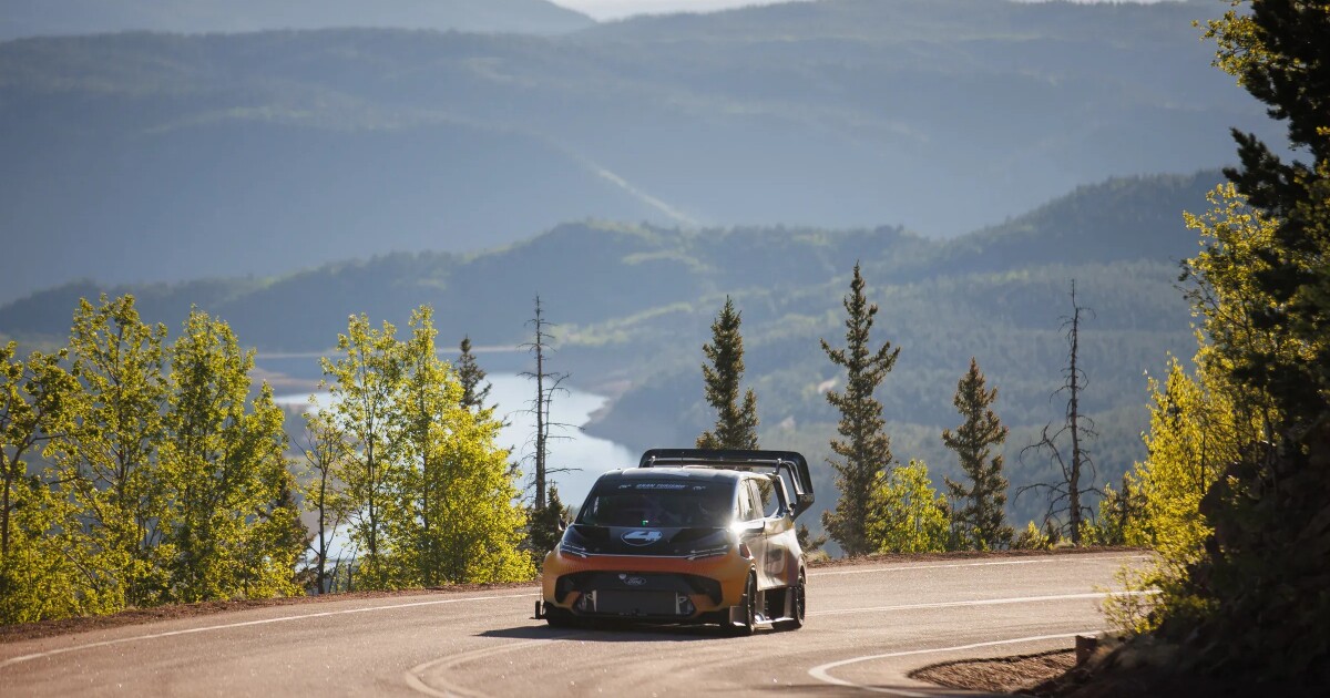 Ford’s electric SuperVan 4.2 shatters Nürburgring record