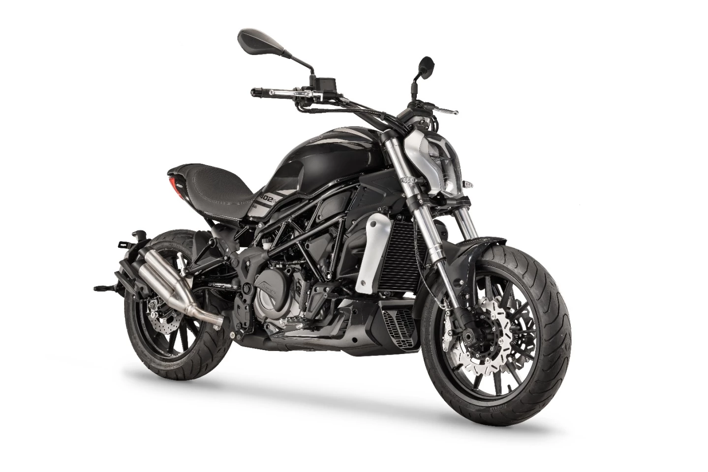 Benelli 402 S: totally not a baby Ducati XDiavel