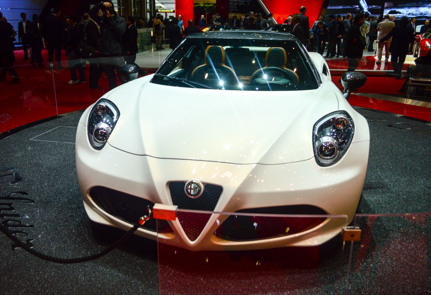 The Spider is powered by the same 1.8-liter turbo four as the coupé (Photo: CC Weiss/ Gizmag.com)