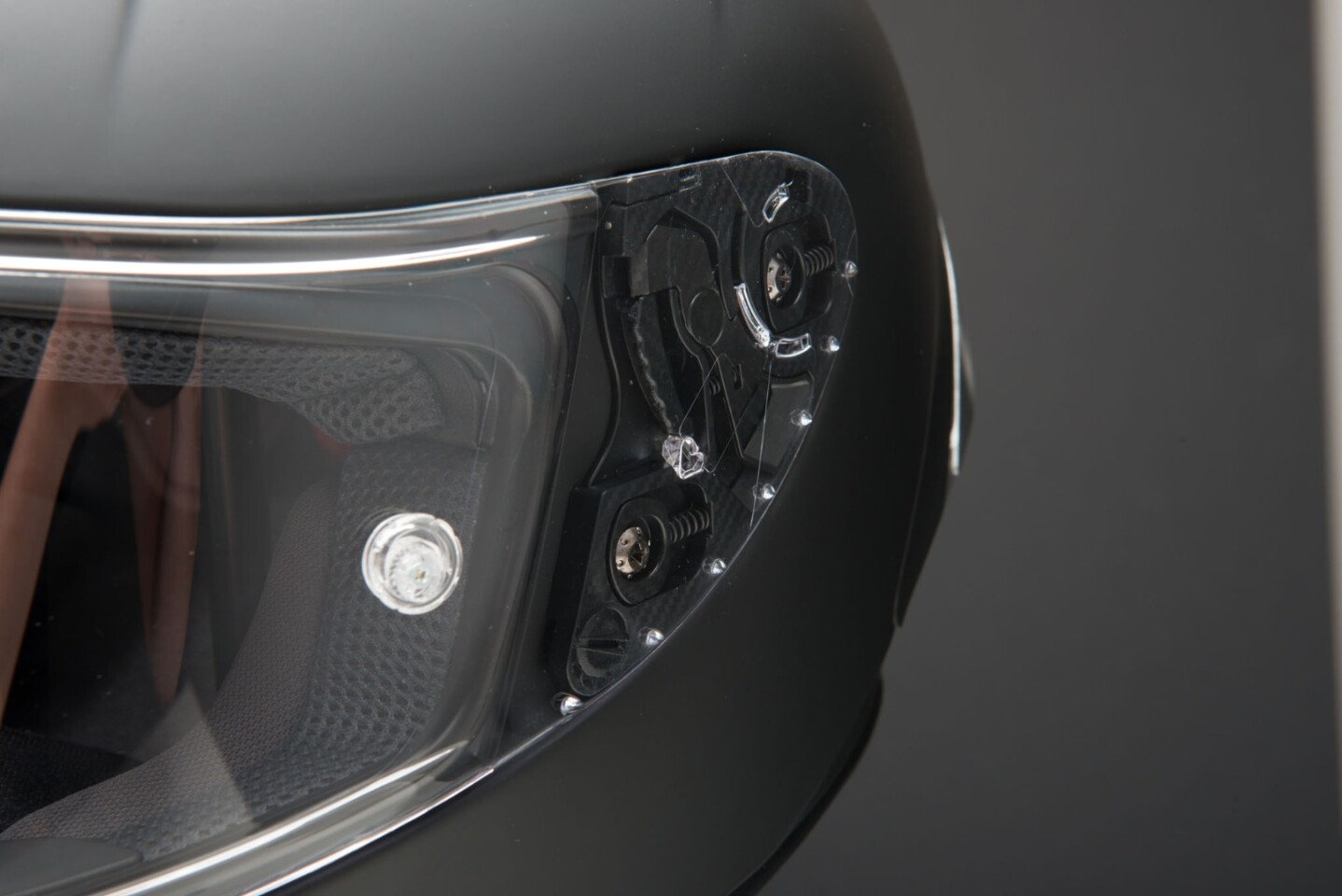 A five-stage adjustment dial allows the rider to fine tune the base