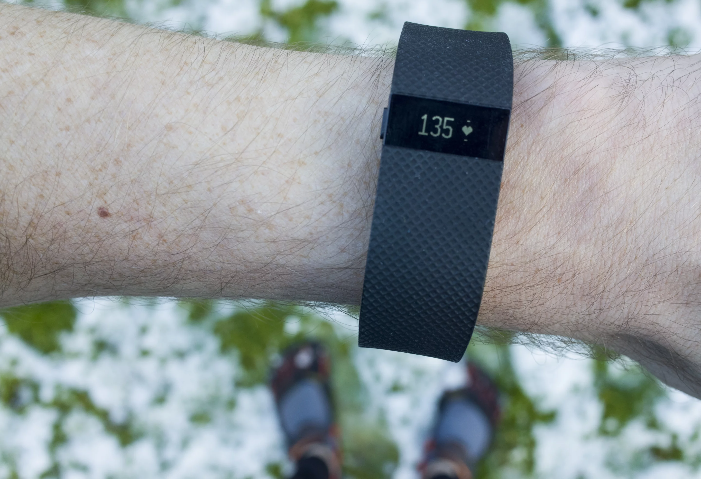 Heart rate information makes it easier to maintain workout intensity with the Fitbit Charge HR (Photo: Gizmag/Simon Crisp)