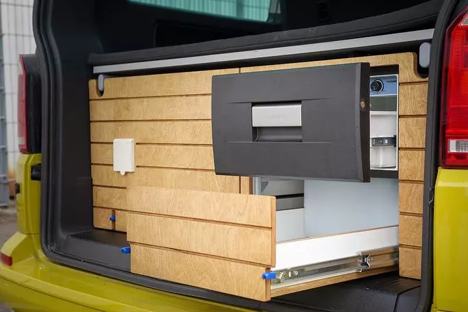 Bullifaktur also offers this rear module with Dometic fridge drawer and slide-out kitchen