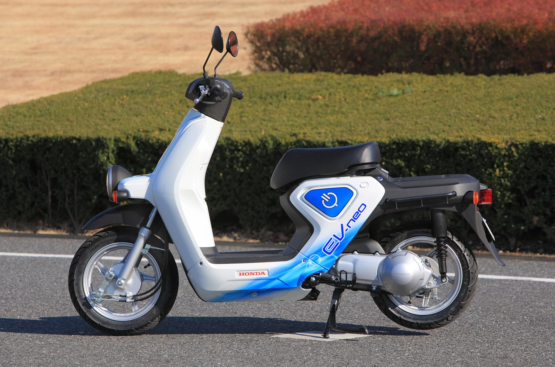 Honda's EV-neo electric scooter