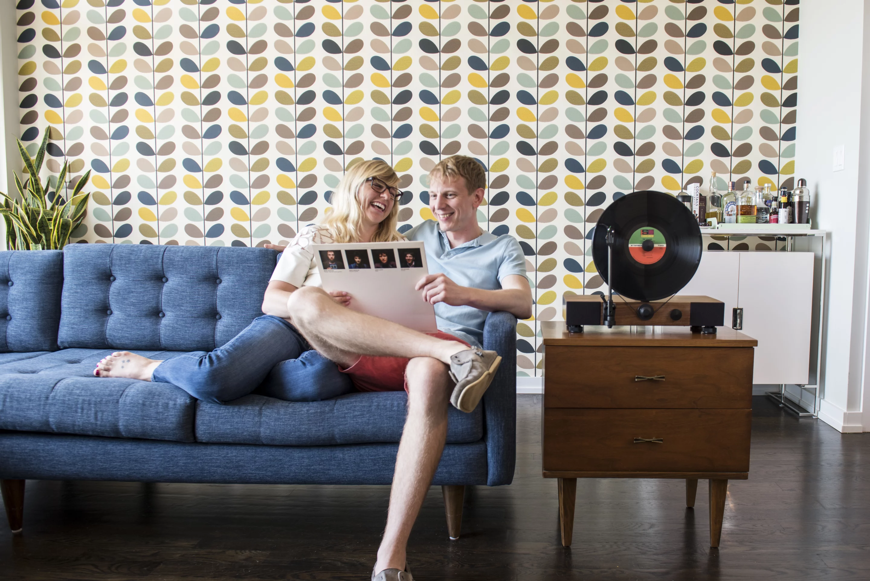 The Floating Record has been designed as a work of art and a means to enjoy the beauty of vinyl