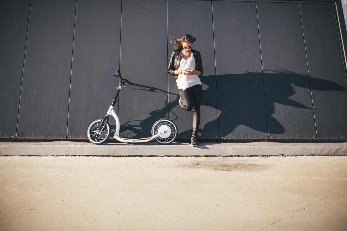 The firm is hoping to deliver the Smart Ped kick scooters in February, 2016