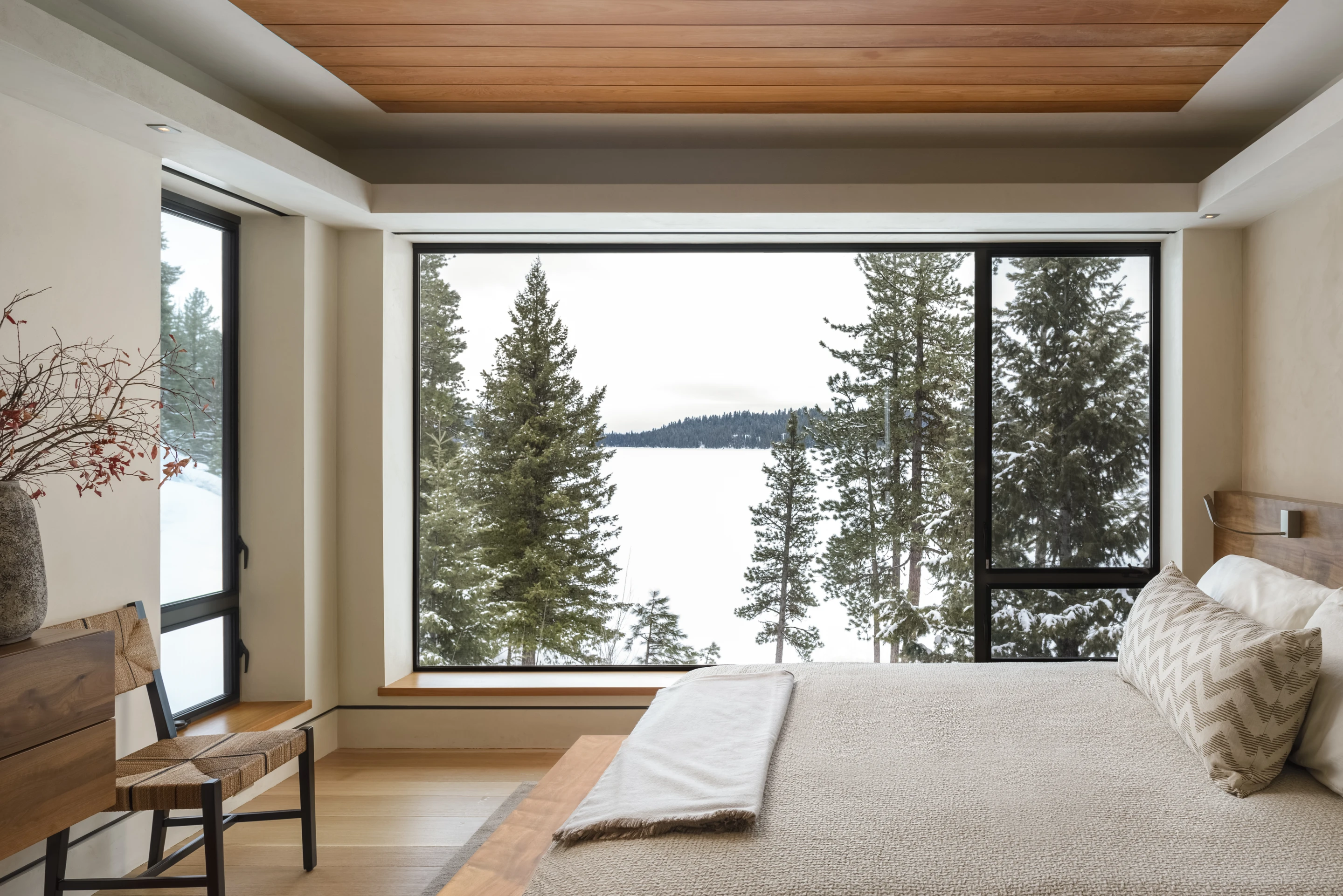 The Cliff House is perched on a cliff overlooking Payette Lake in Idaho’s southwest