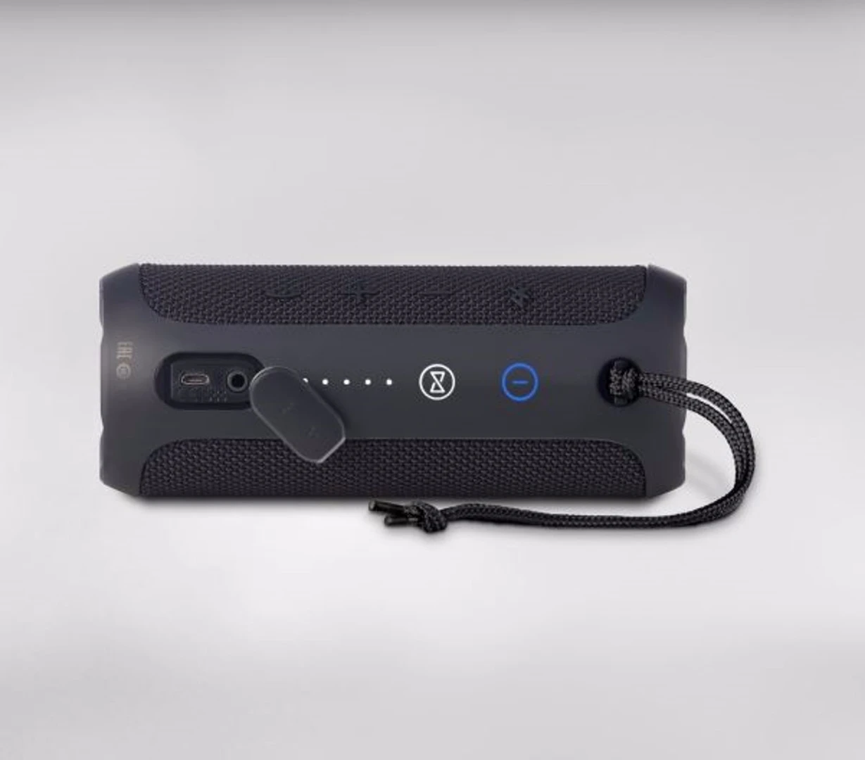 The Flip3's rubberized port cover