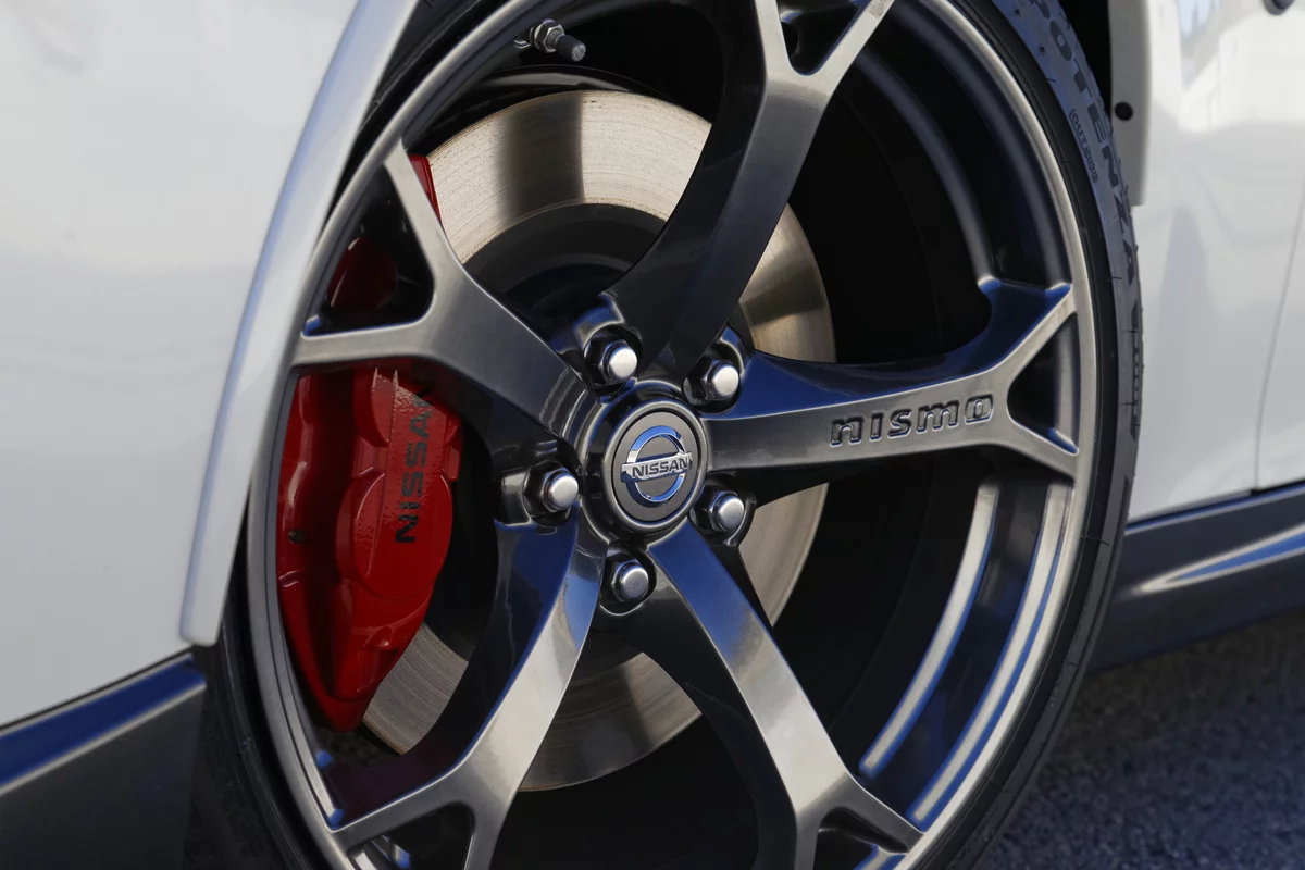 The 2014 370Z NISMO rims