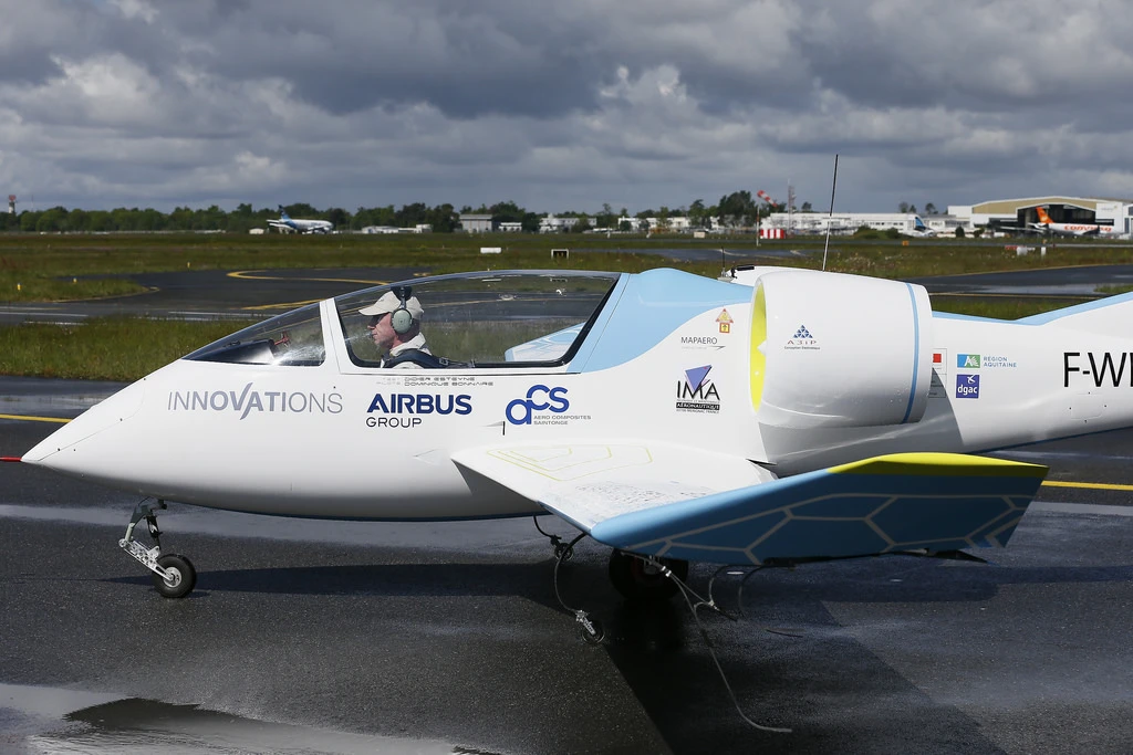 E-Fan awaiting its first flight