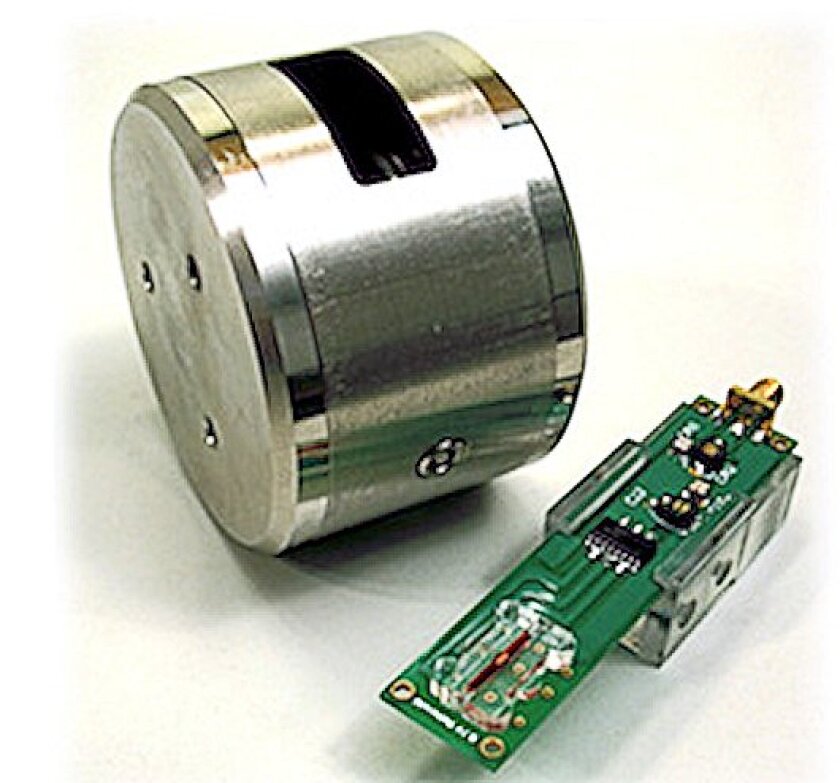 The permanent magnet and active DMR probe of the DRM cancer and disease diagnostic sensor (Photo: Massachusetts General Hospital)