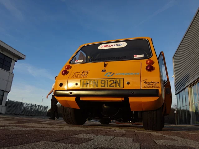 The world-record Flux Capacitor