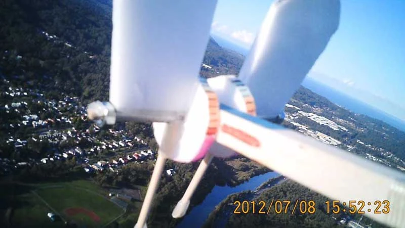 The Angle of Attack probe indicating airflow in alignment with the rotors rotational axis