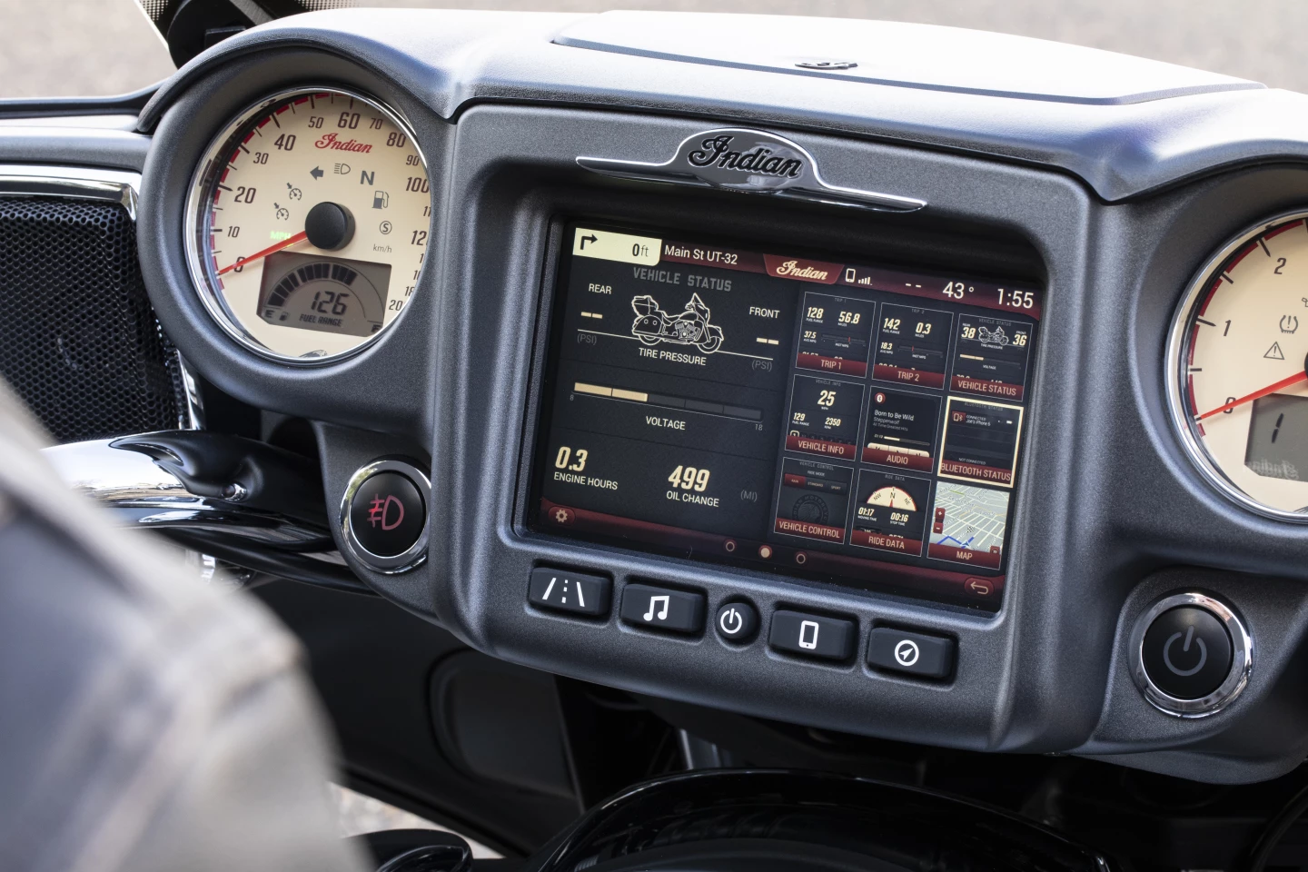 2019 Indian Roadmaster: options aplenty on the 7-inch touch screen