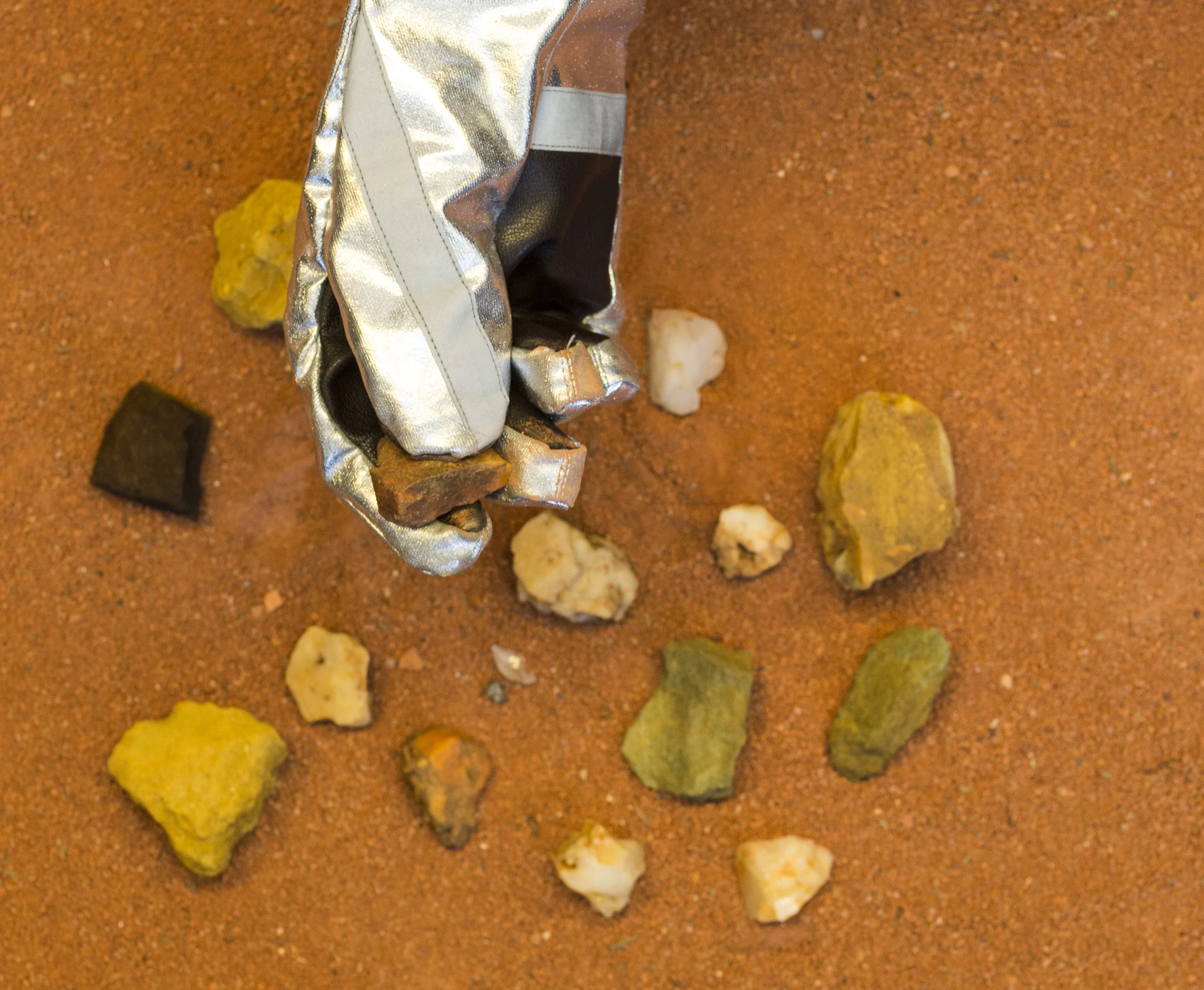 The tests included suit dexterity (Photo: OeWF/Paul Santek)