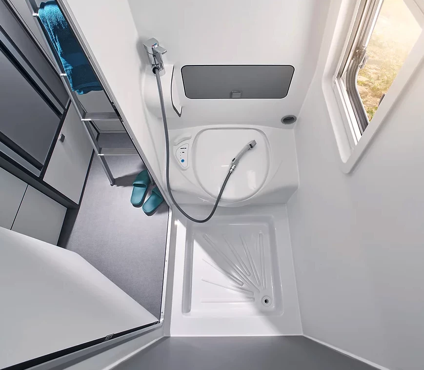 Alphavan wet bathroom