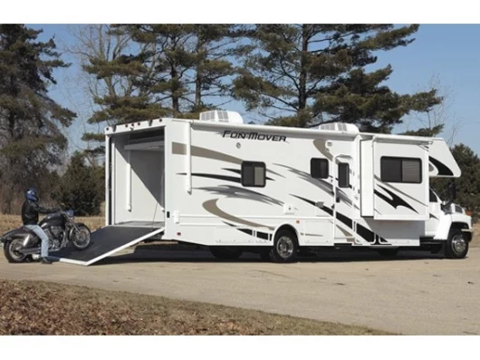 Fun Mover Toy Hauler by Four Winds