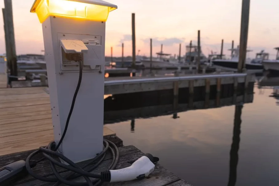 The e-550 has a 28-kWh battery designed to charge to full in as little as 4.5 hours