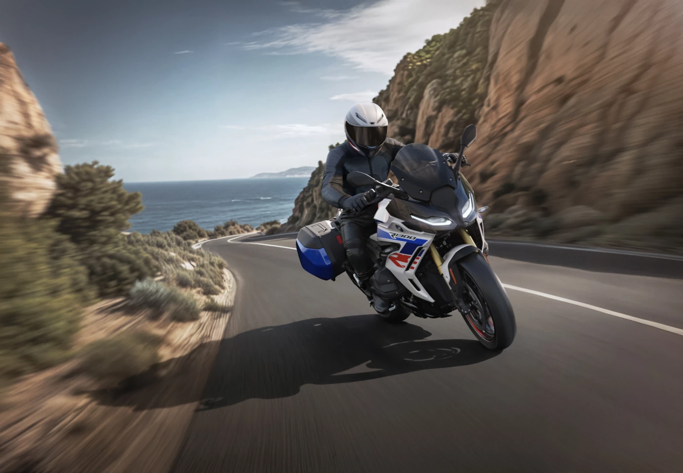 Similar to the R1300 R, the new BMW R1300 RS's two-cylinder boxer engine has the same 1,300cc displacement