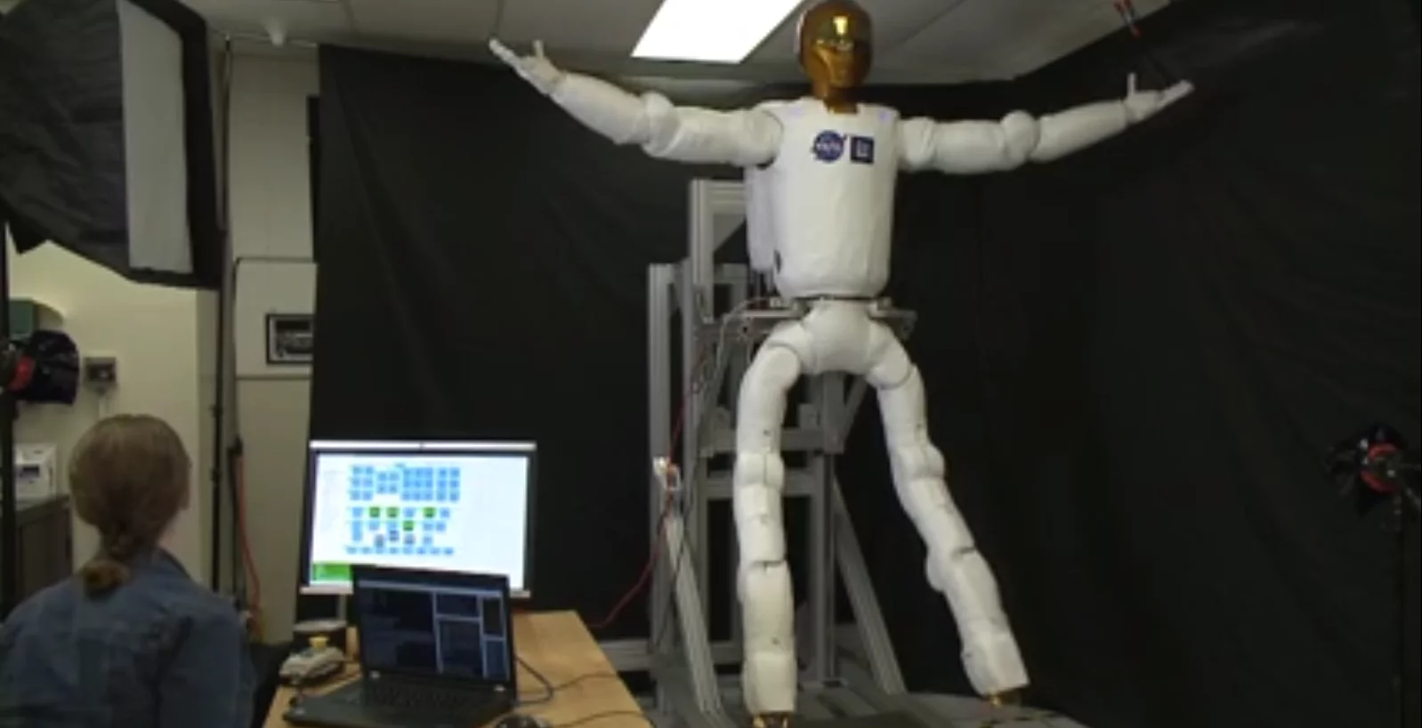 Robonaut 2 with its new legs (Image: NASA)