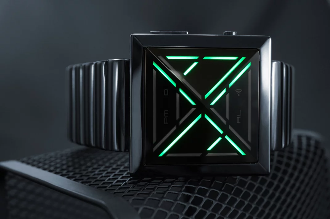 In addition to the time of day, the Kisai X also sports date and alarm modes, accessed by pushing the lower button