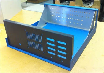 The Altair 8800 Clone case is an original internal design that eliminates circuit board mounts