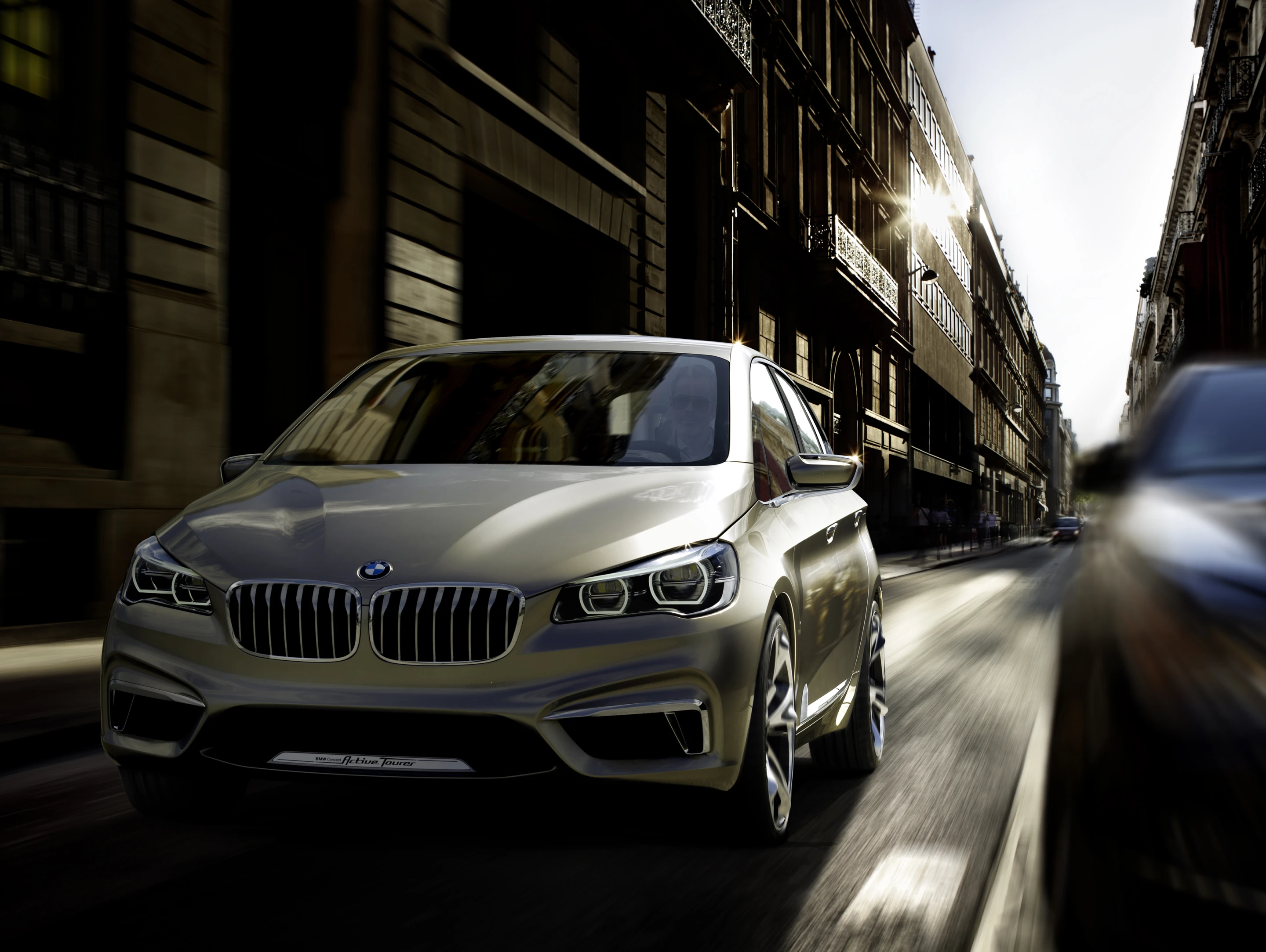 Like the Vision ConnectedDrive, the Concept Active Tourer is meant to convey "a dynamic feel even when stationary."