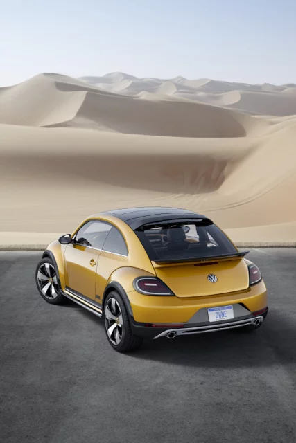 The "Arizona"-colored front wheel drive Dune is based on the existing Beetle R-Line