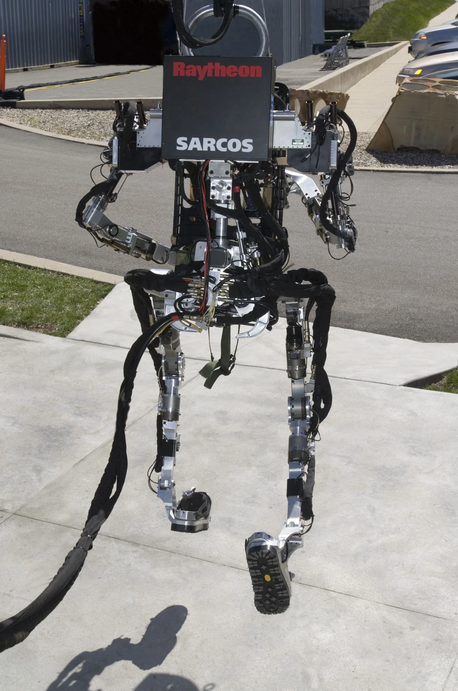 Raytheon's XOS 1