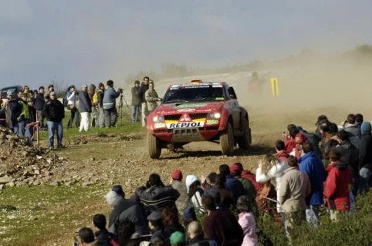 Former winner Hiroshi Masuoka and his Mitsubishi