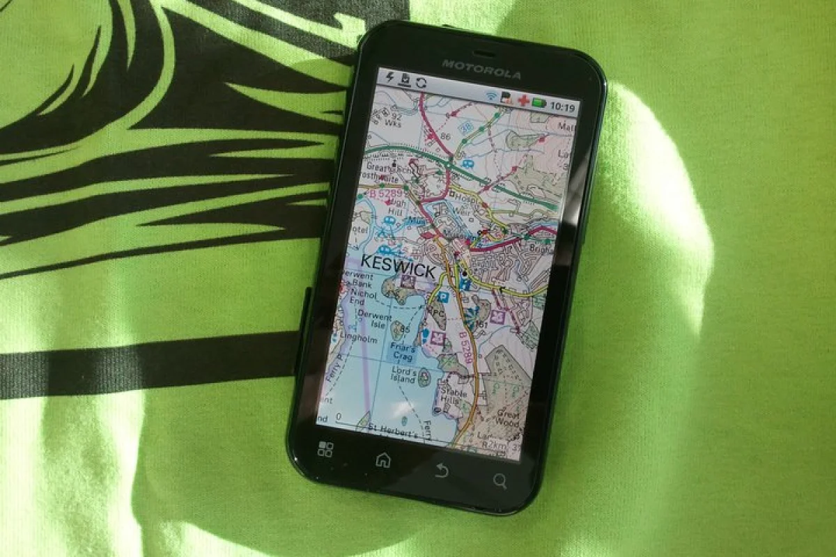 ViewRanger puts the functions of an advanced outdoor GPS into an inexpensive Apple/Android app