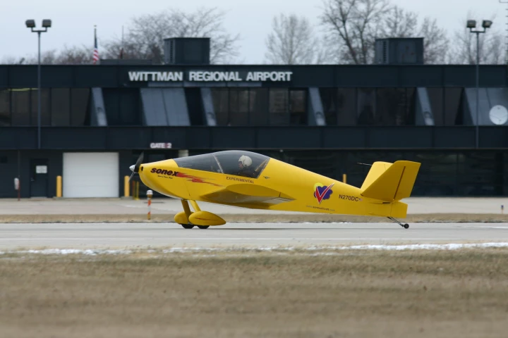 E-Flight Electric Waiex begins the takeoff roll