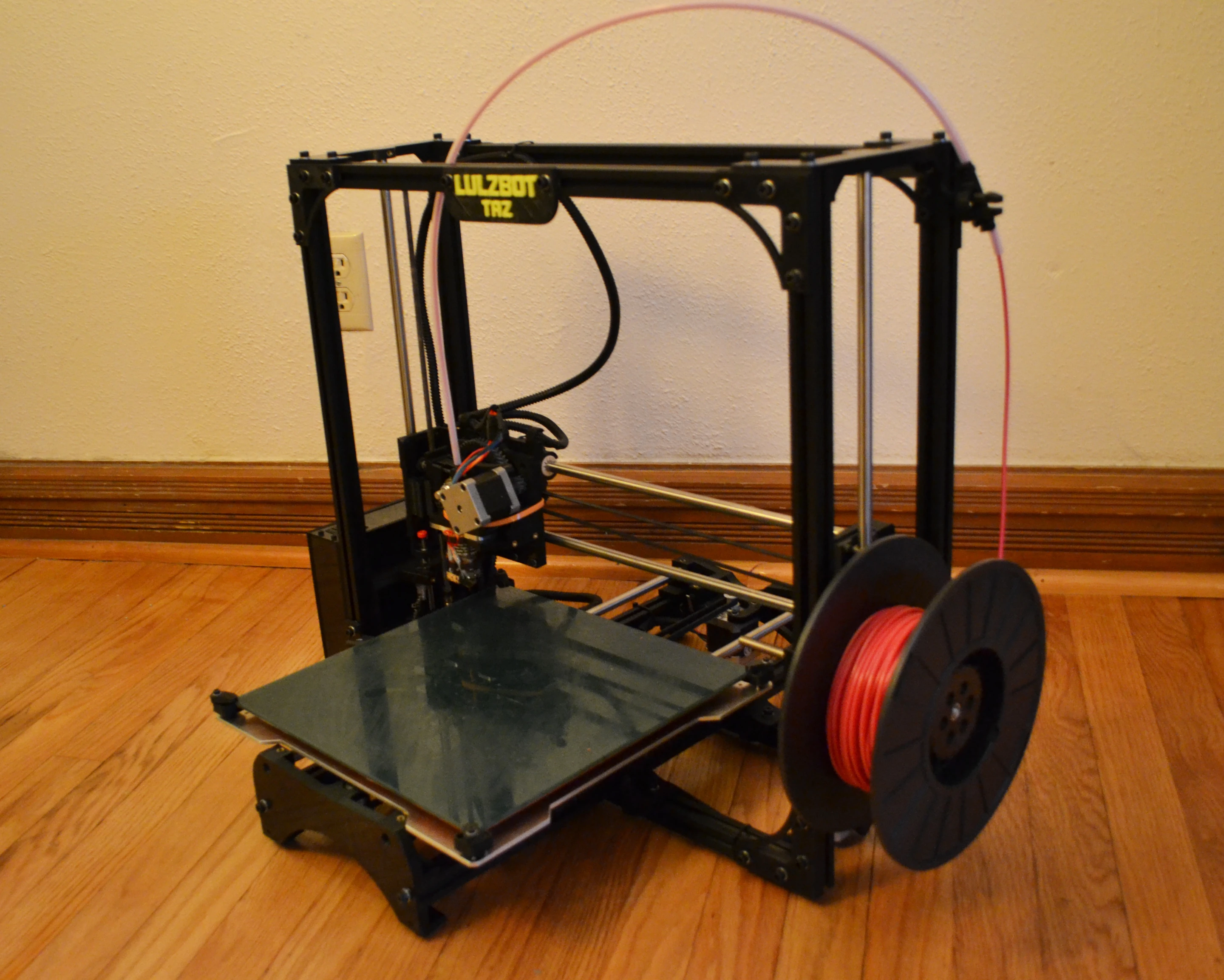 Most of the LulzBot TAZ is made of off-the-shelf parts and 3D-printed components