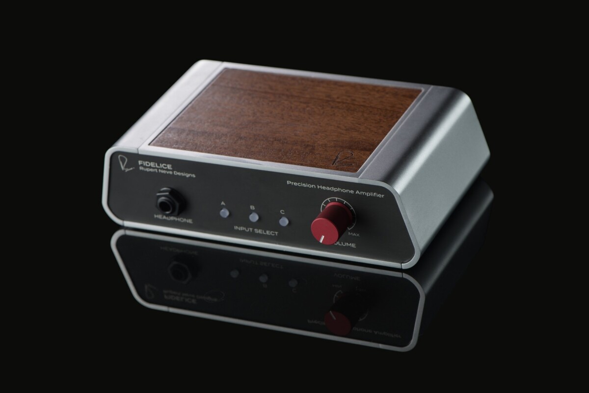 The Fidelice Precision Headphone Amplifier is a reference quality 24 V headphone amp with three sets of inputs calibrated for optimum level and impedance