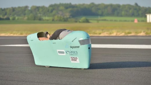 Visibility has been improved by the addition of a window panel for Obree to see out of when cycling (Photo: Rick Robson)