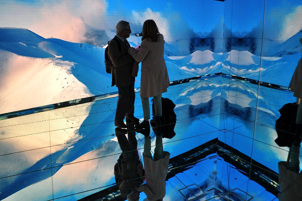 The exhibition space take visitors through a series of interactive and innovative spaces, promoting the country’s rich landscapes and strong agricultural and culinary traditions.