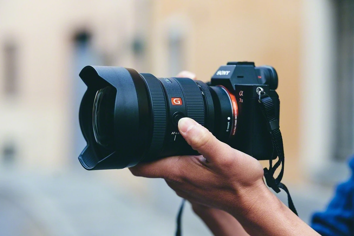 Sony has announced the world's widest zoom at f/2.8