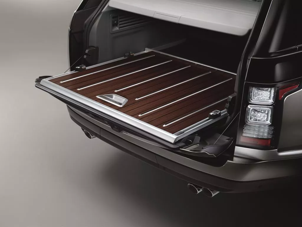 The Range Rover SVAutobiogaphy has a sliding luggage platform