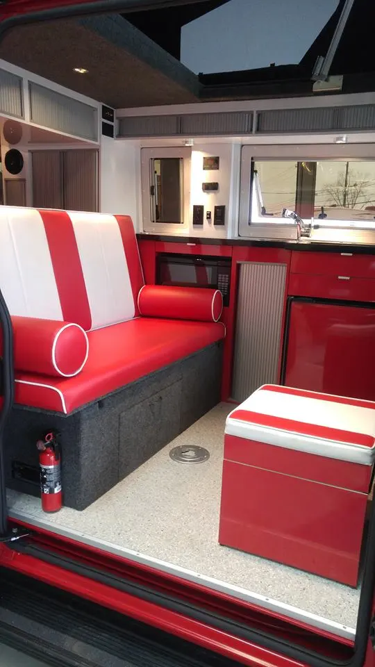 5 Mars really breaks out the color palette for the Imagine four-person camper van