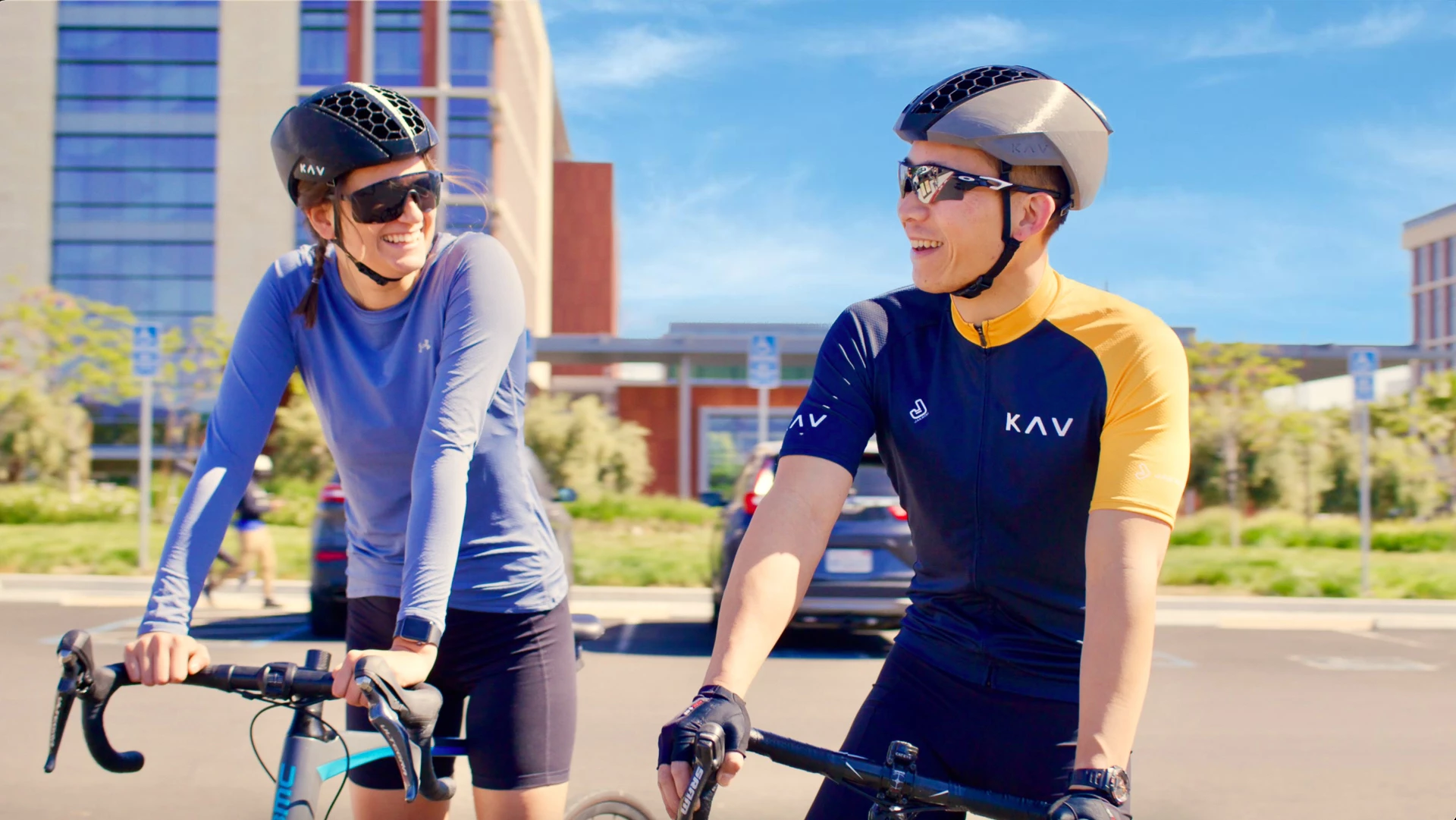 The KAV R1 is presently on Kickstarter