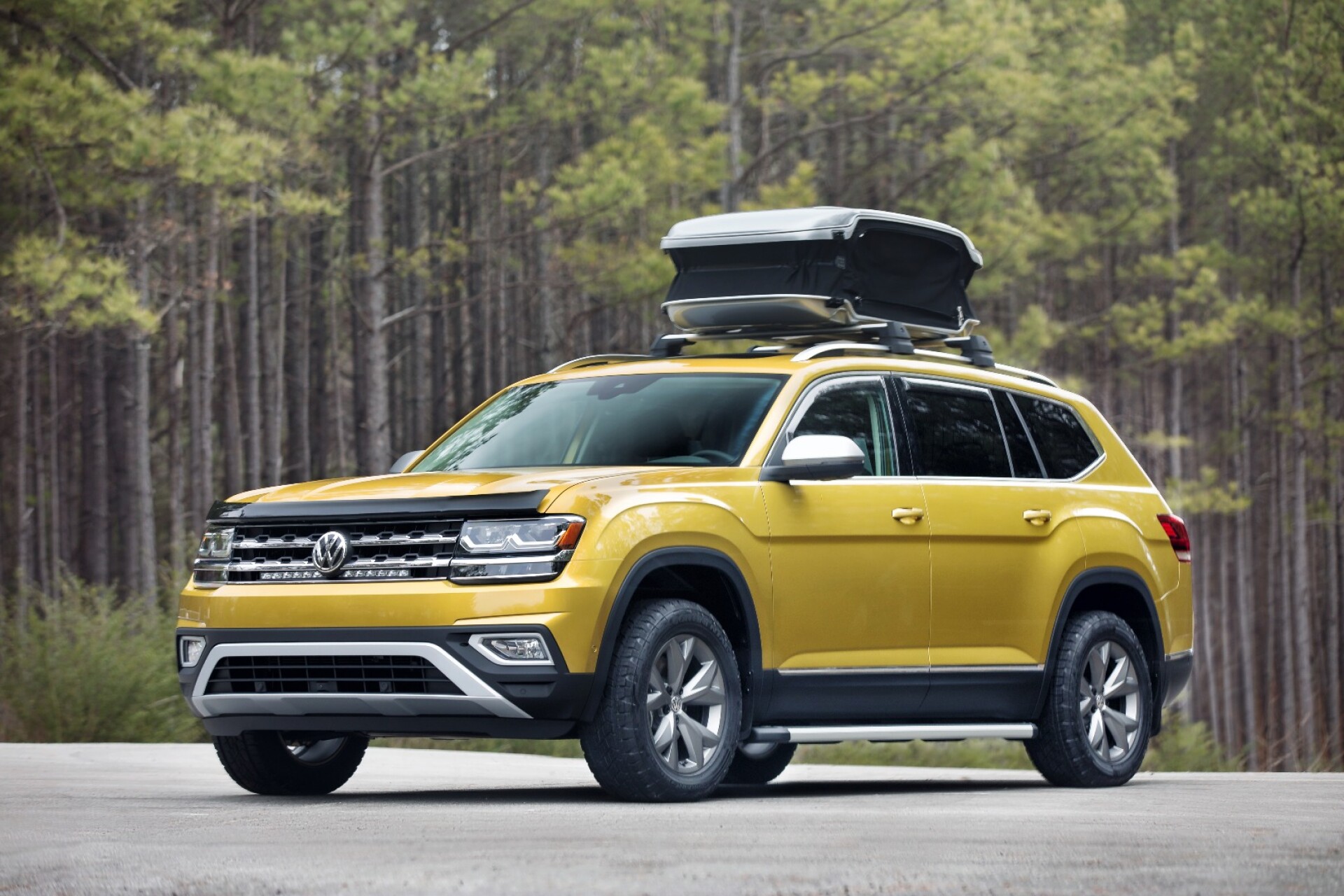 Volkswagen channels the poptop camper bus with accessorized Atlas
