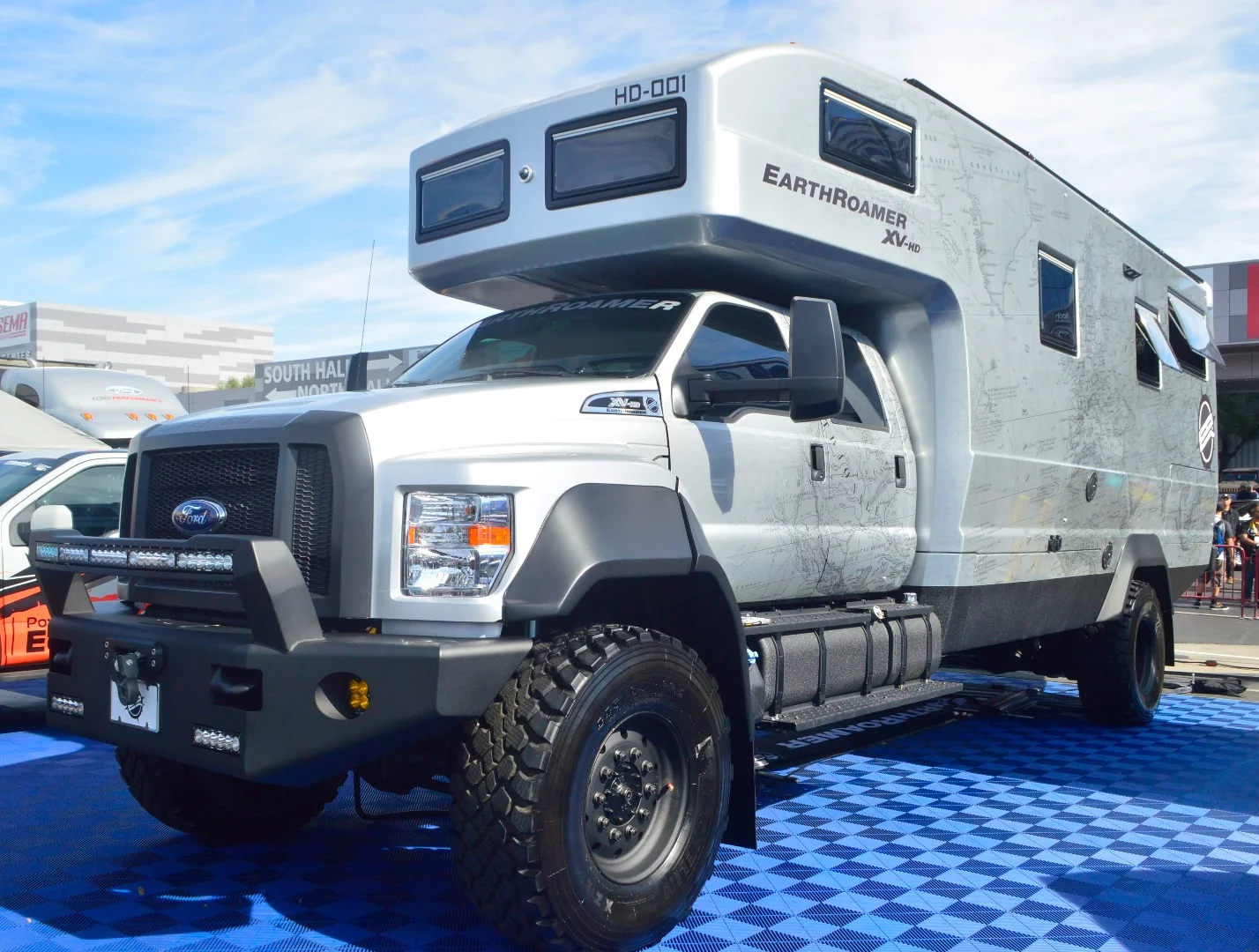 The EarthRoamer XV-HD at SEMA 2017