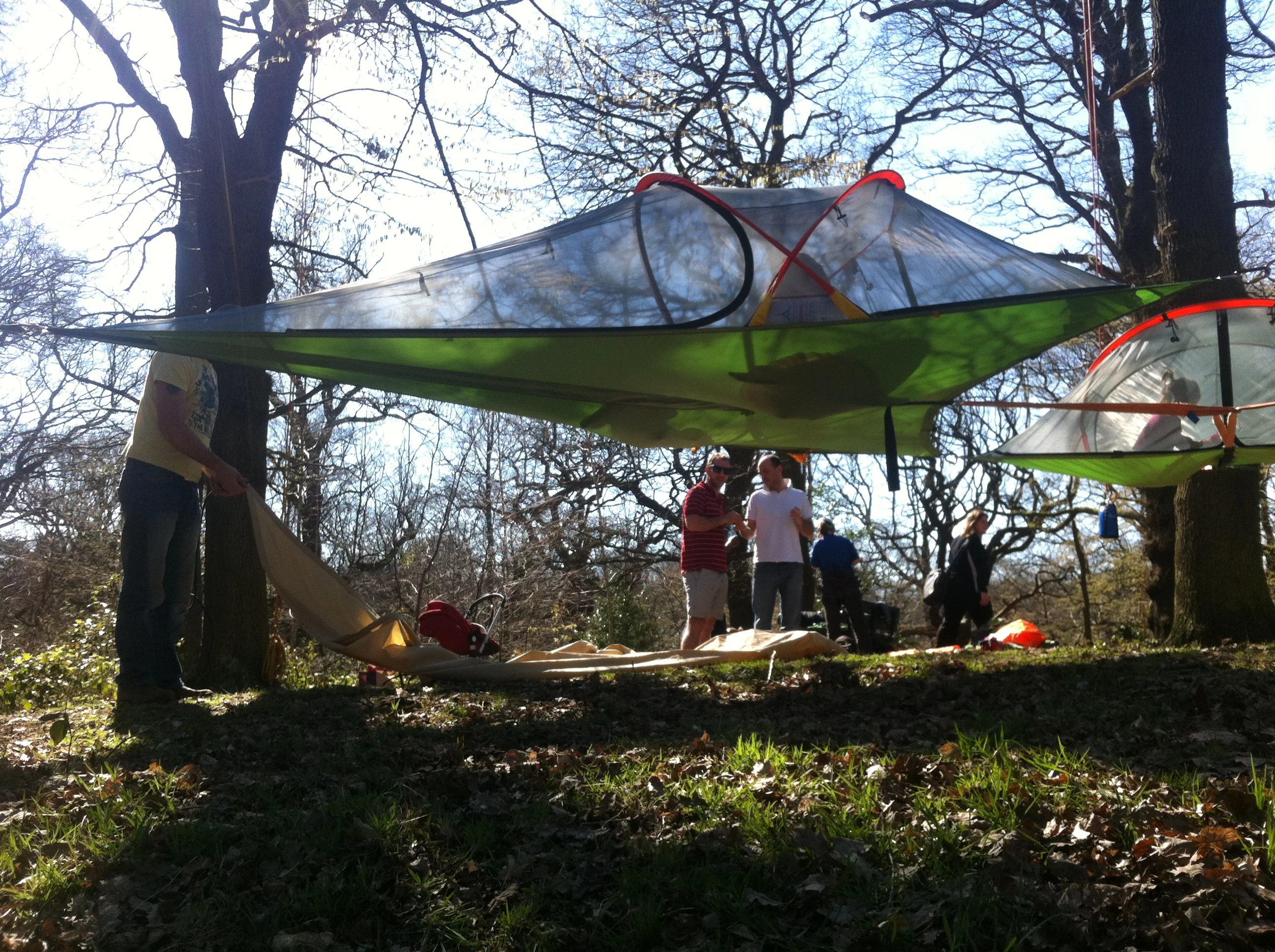 The Connect comes in two shades of green, orange and camouflage (Photo: Tentsile)
