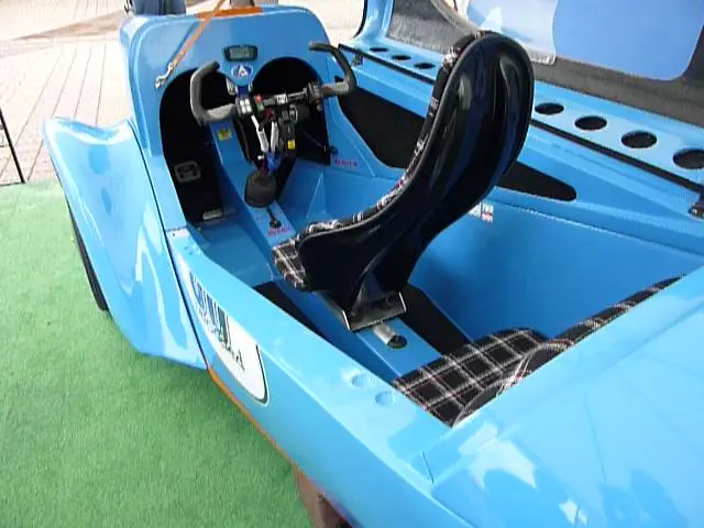 The Veloschmitt can be ordered with one or two seats