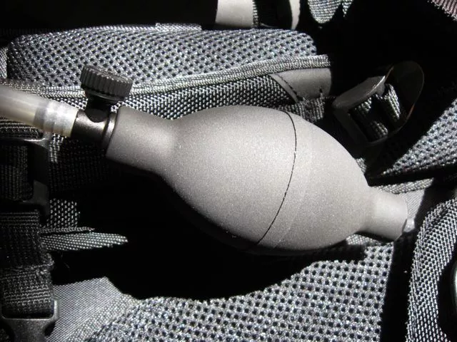 The GEIGERRIG's air pressure is controlled using a rubber hand bulb