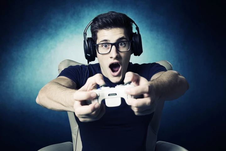Researchers have developed a system that uses inaudible white noise to improve synchronization in cloud gaming