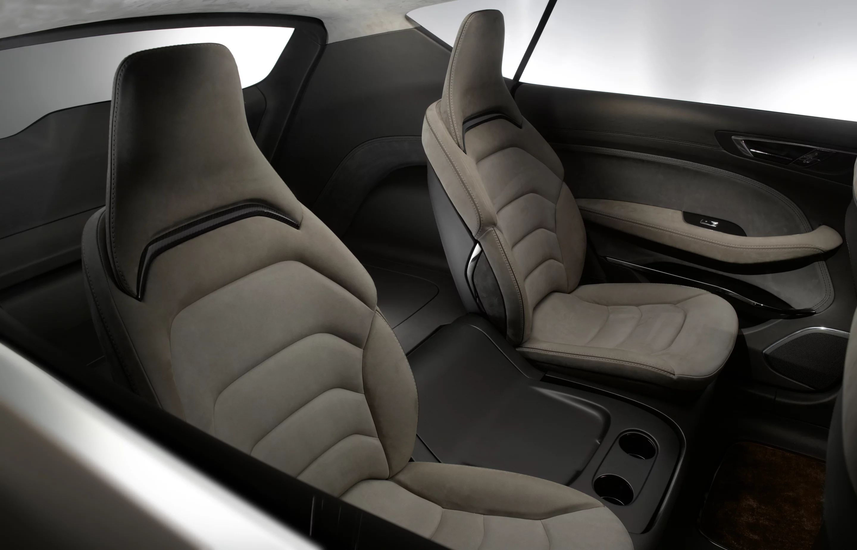 Second row with the second seat stowed